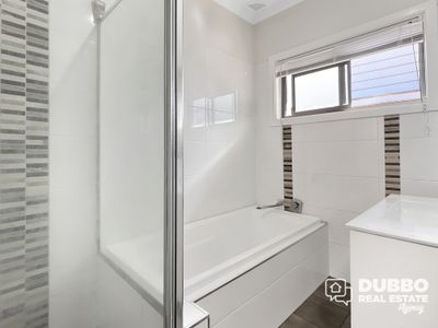 427 Wheelers Lane, Dubbo