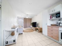 3 / 36 Yorlambu Parade, Maroochydore