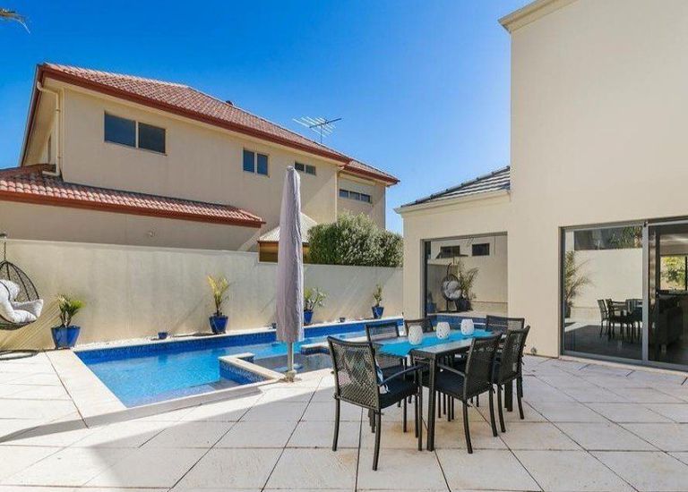 2 Myrtle Road, Seacliff