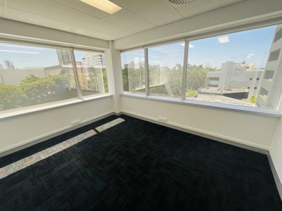 304 / 35 Scarborough Street , Southport