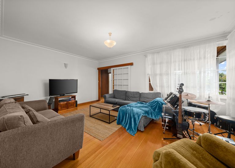 6 Eileen Street, Mount Waverley