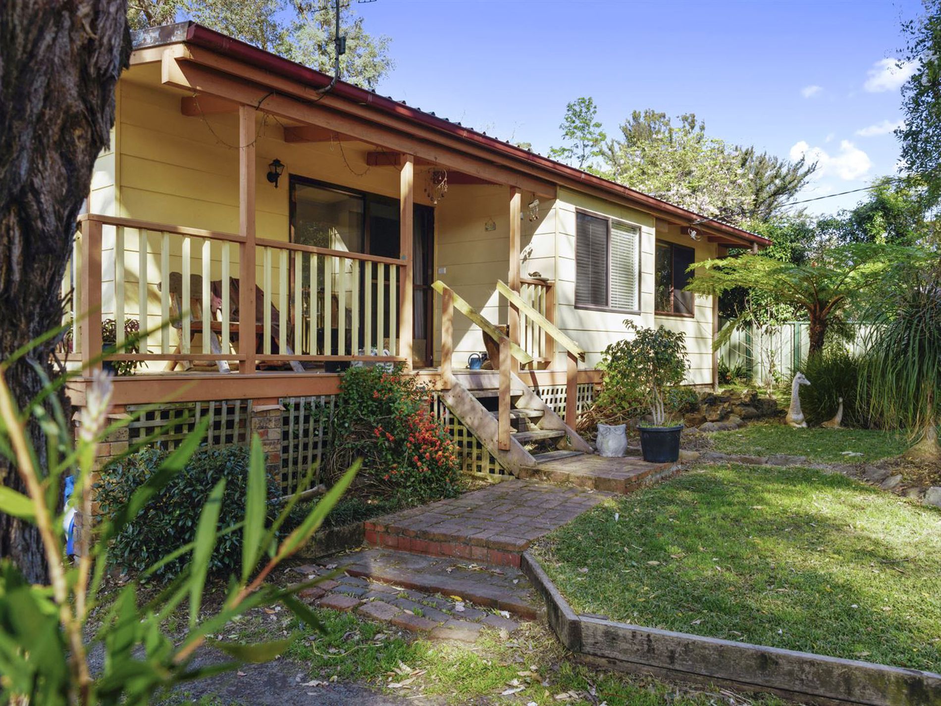 36 Alma Avenue, Fishermans Paradise