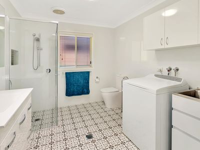 5 Tarourga Place, Dalmeny