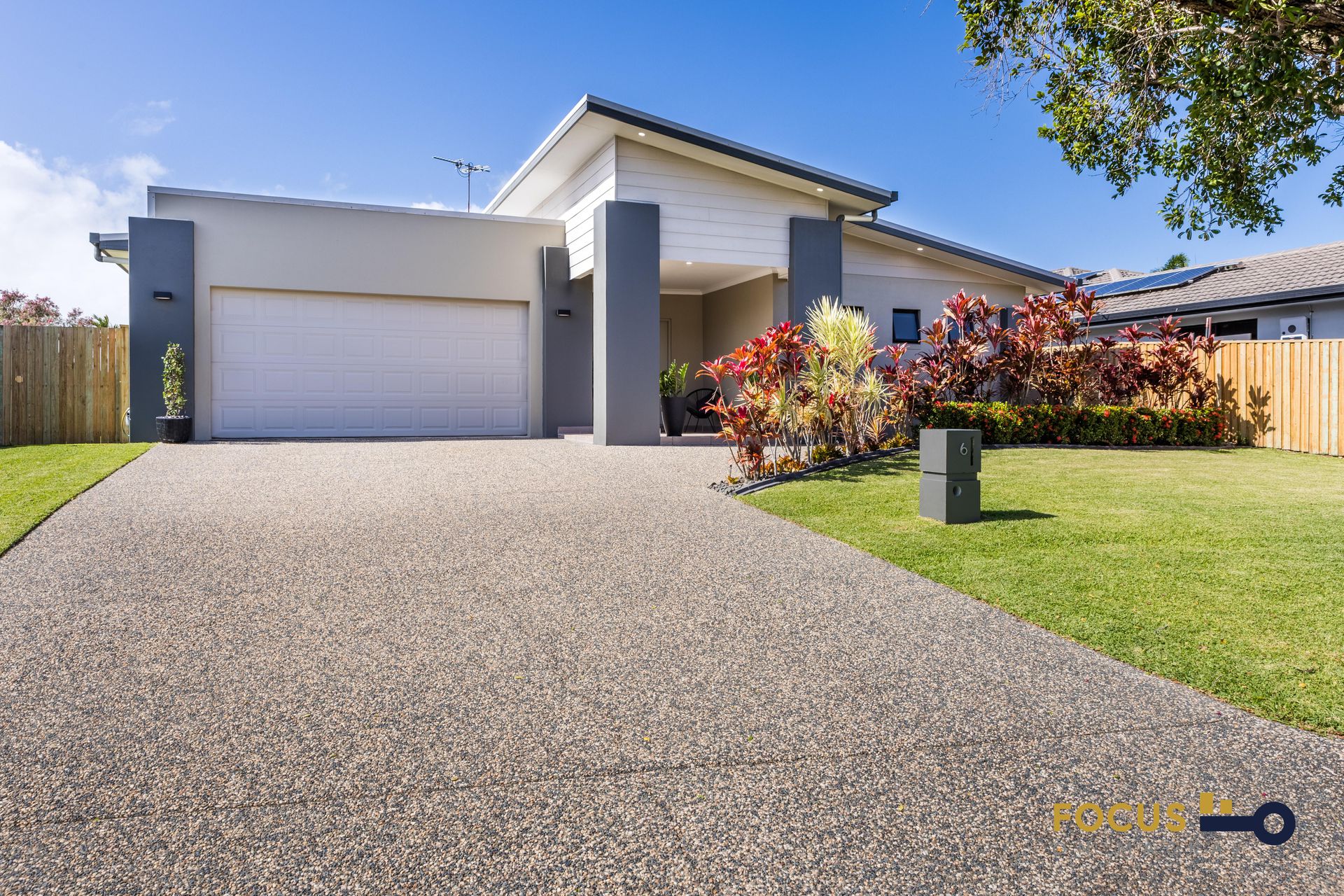 6 Pavillion Court, Glenella