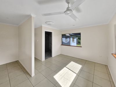 17 Fifth Avenue, Atherton