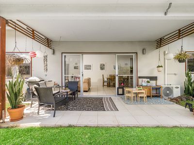 1 / 3 Boondoon Crescent, Ocean Shores