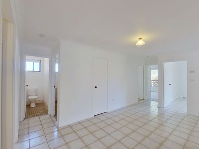 8 Bass Place, Dubbo