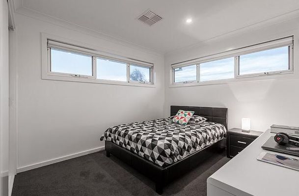 1 Battista Grove, Greenvale