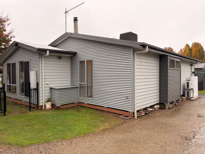 1 Simmonds Street , Mount Beauty