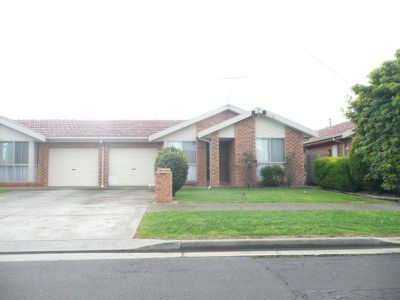 1 / 204 Werribee Street North, Werribee