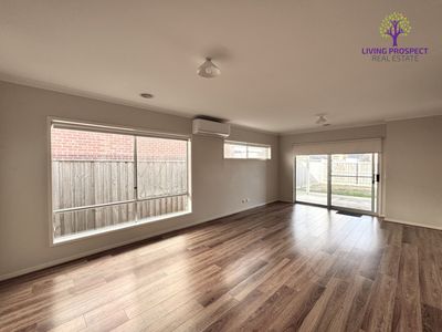 24 Tundra Esplanade, Werribee