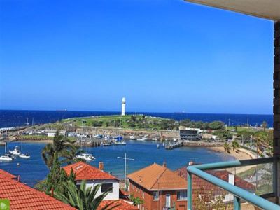 13 / 2 Wilson Street, North Wollongong