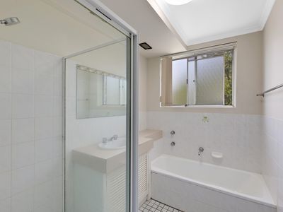 7 / 12 Bayview Avenue, The Entrance