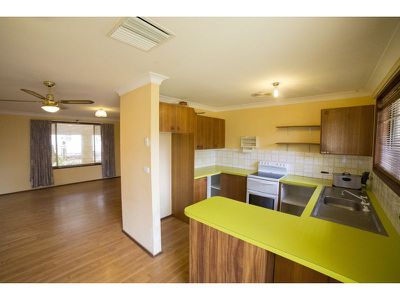 7 Rainbow Place, Dubbo