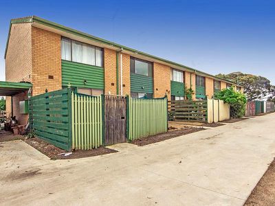 6 / 247 Princes Highway, Werribee