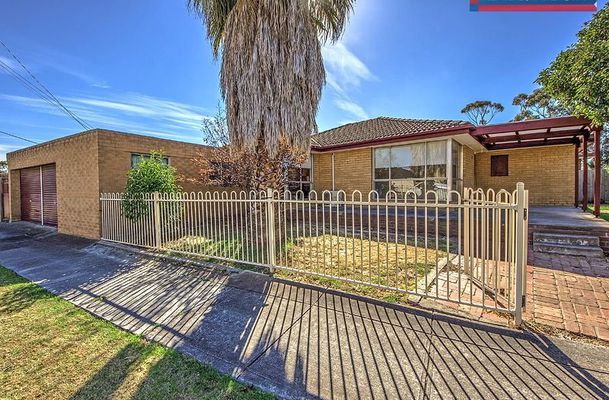24 Elmhurst Road, Gladstone Park