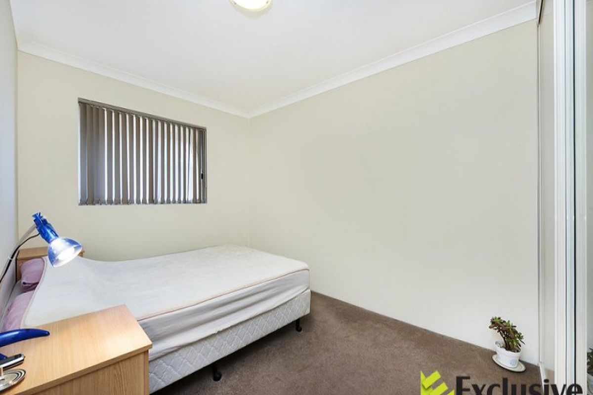 5 / 31-33 Hampstead Road, Homebush West