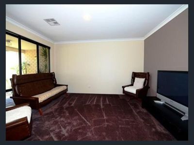 22 Quenda Drive, Canning Vale