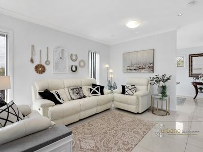 7 / 61 Portico Parade, Toongabbie