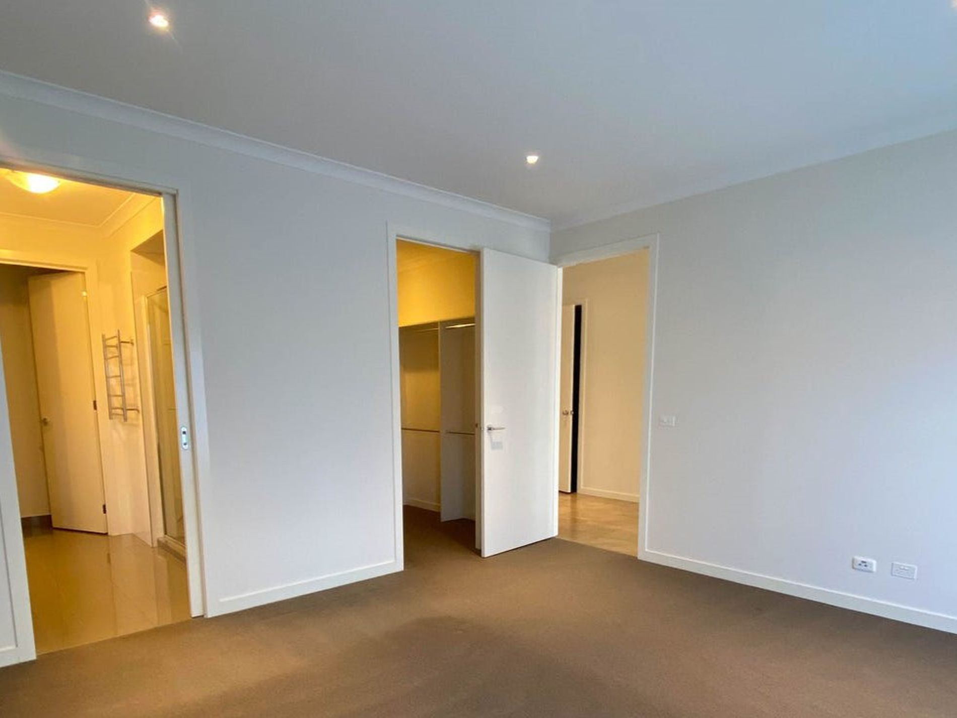 29 Tamborine Avenue, Point Cook