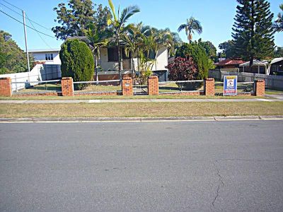 35 Lamorna Street, Rochedale South