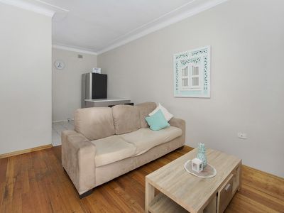 7 / 1 Olympic Boulevarde, Port Kembla