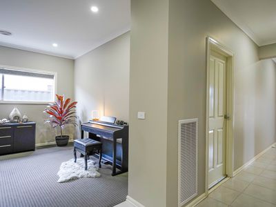 39 Wimbledon Boulevard, Strathtulloh