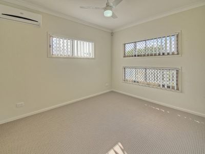 39 Foreshore Drive, Springfield Lakes