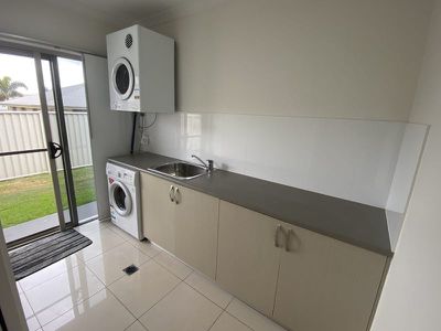 8 Dingle Close, Kingaroy