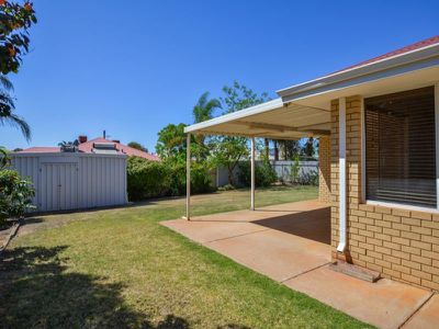 24 Tindals Crescent, Hannans