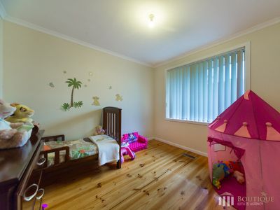 2 / 11 LAMBERT COURT, Endeavour Hills