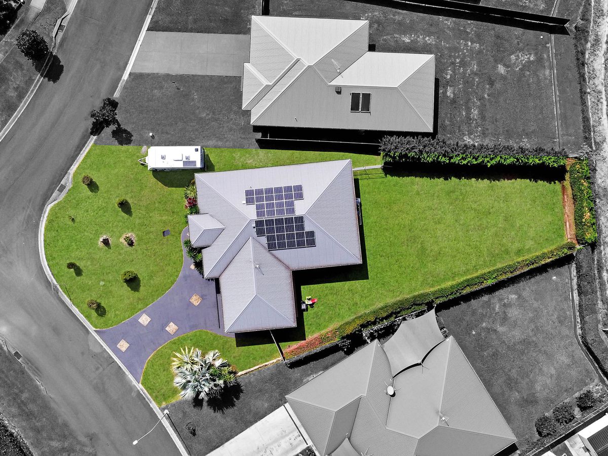 38 Jannina Drive, Atherton