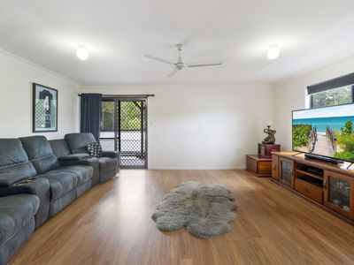 7 Railway Parade, Glass House Mountains