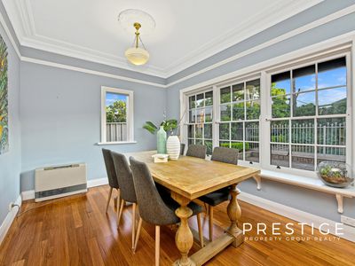 4 Perrys Avenue, Bexley