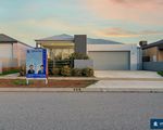 11 Hazewinkel Gardens, Champion Lakes