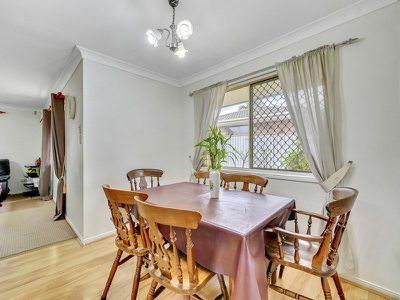 63 Wallaroo Way, Doolandella