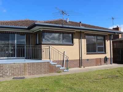 6 Walpole Avenue, Belmont