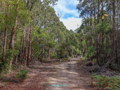 Lot 1, Link Road, Lonnavale