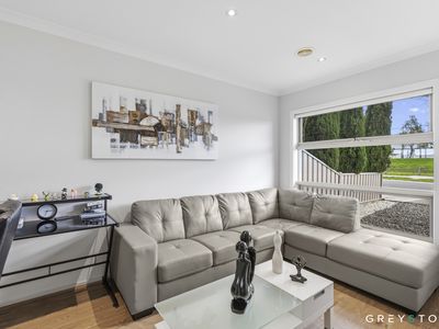 53 Orbis Avenue, Fraser Rise