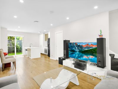 1 / 69 Great western Highway, Kingswood