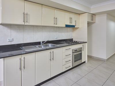 1/181 Hawkesbury Road, Westmead
