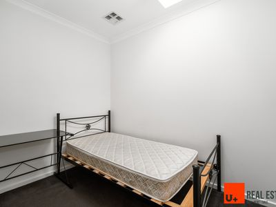 27 / 40 Henry Kendall Street, Franklin