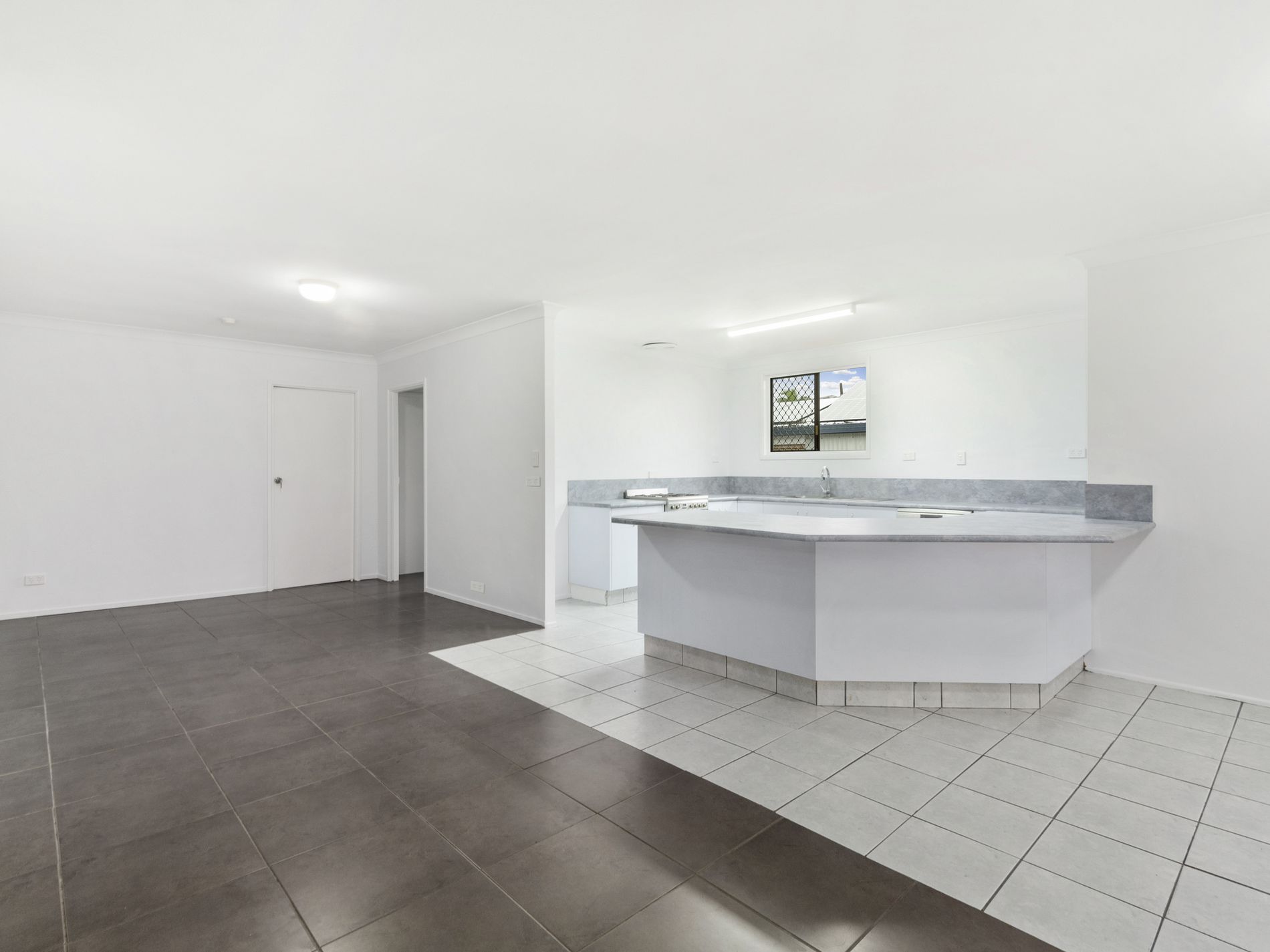 50 Sunset Boulevard, Tweed Heads West