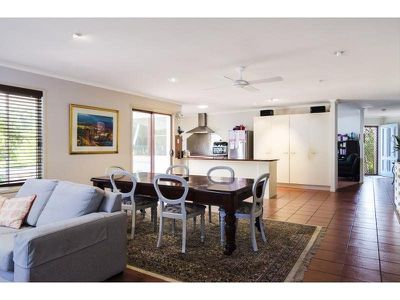9 Lowe Court, Tewantin