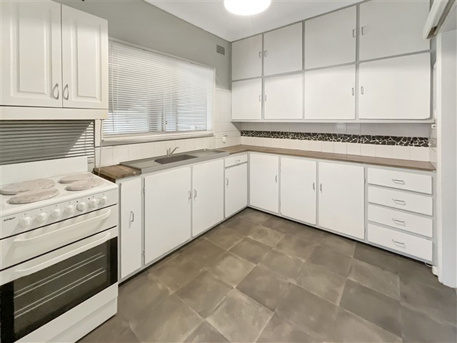 3 Renfree Street, Forbes