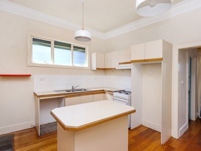 17 Glamis Road, West Footscray