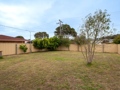 254 North Road, Yakamia