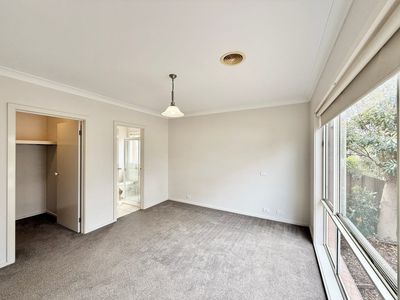 6 Watson Avenue, Belmont
