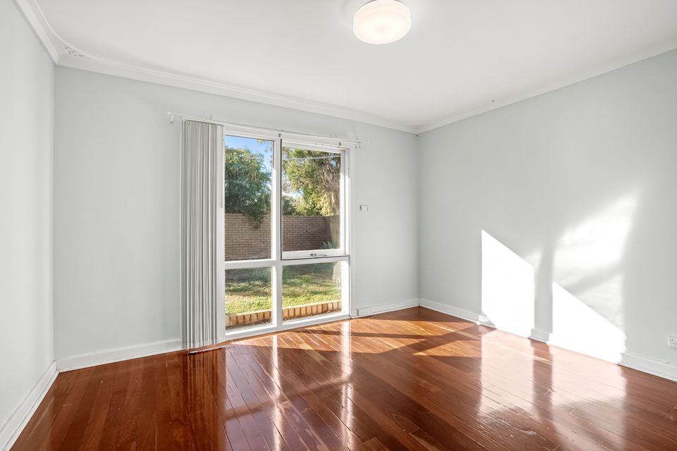 5 SWINSTONE STREET, Rockingham