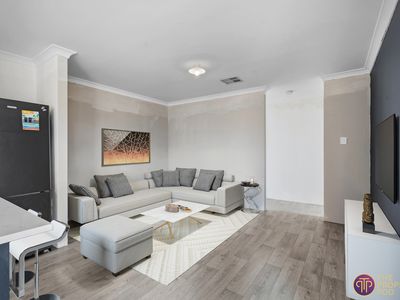 18 Fenchurch Drive, Hilbert